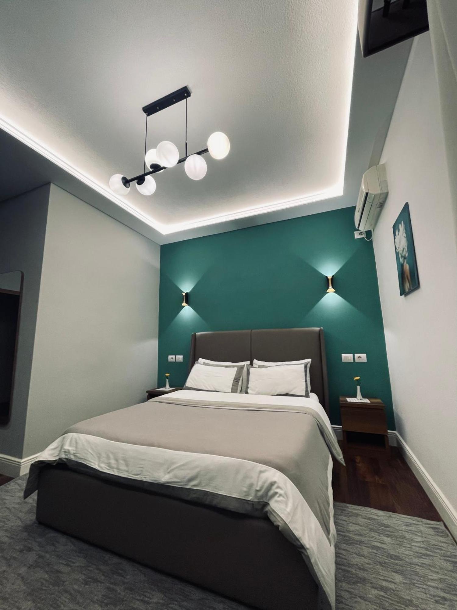 Garden Boutique Hotel Elbasan Luaran gambar